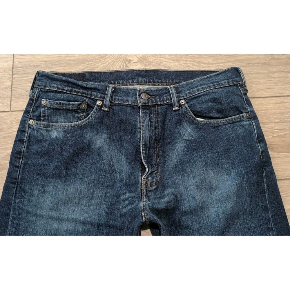 LEVI'S 505 MENS DENIM BLUE JEANS SIZE 36X30 STRAIGHT REGULAR FIT MEDIUM WASH EUC